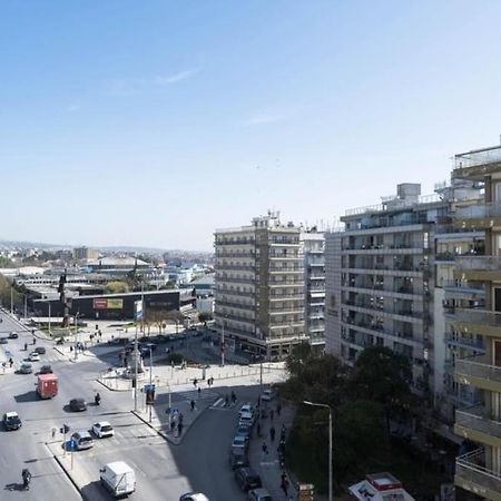 Soleggiato Minimal Apartment Tesalonika Bagian luar foto